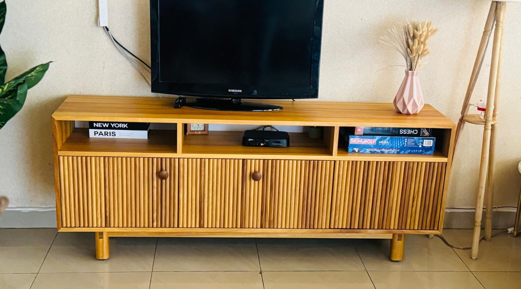 TV Stand & Media Unit thumbnail 2