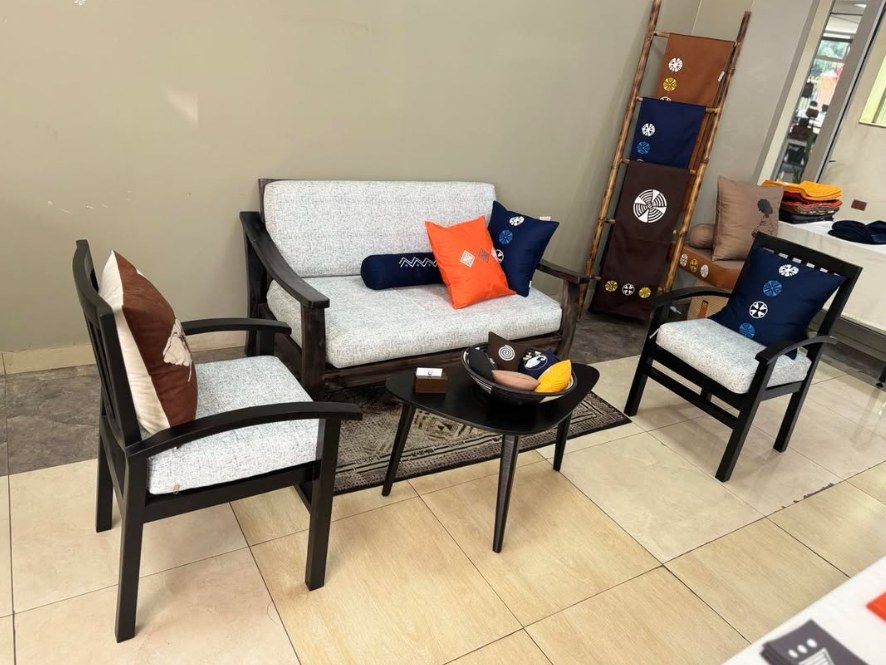 Living room 3