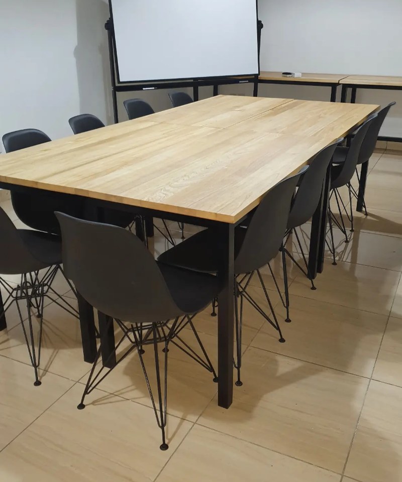 Meeting / Conference Table