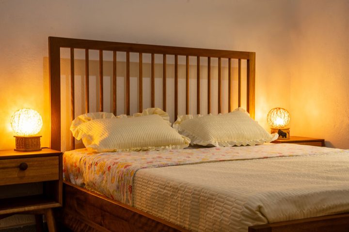 Natural Spindle Bed