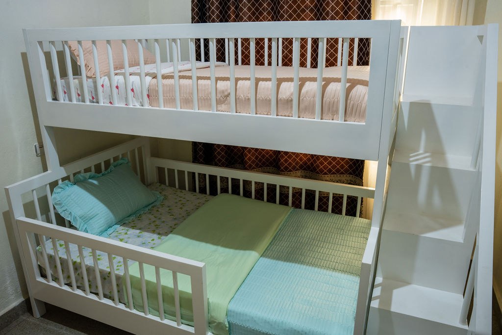 Bunk Bed thumbnail 6